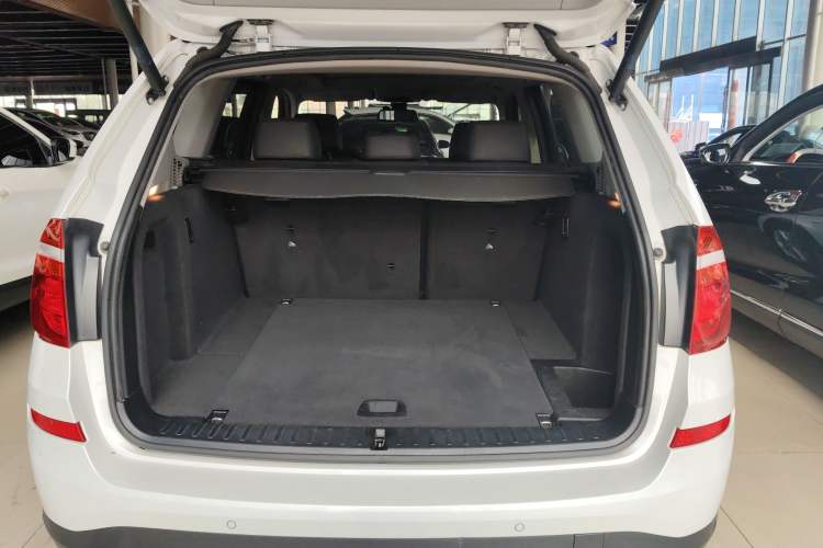 Used BMW X3 2016 sDrive20i
