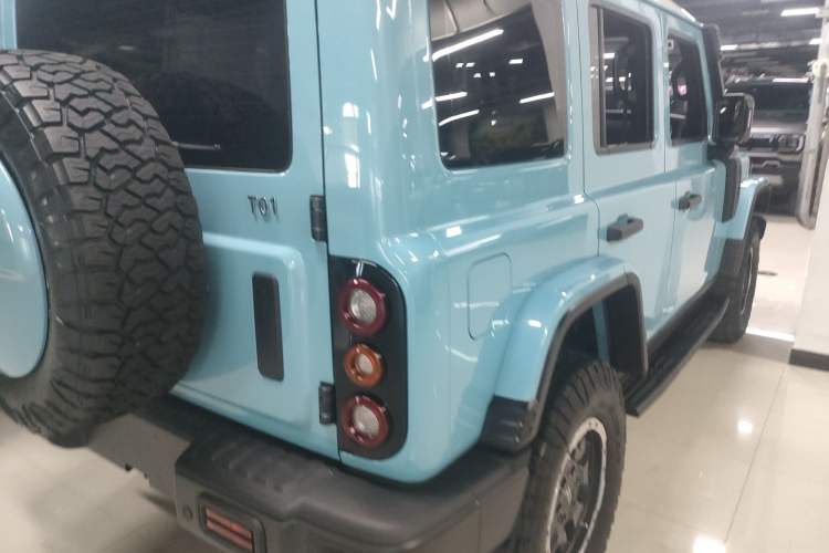 Used 212 T01 2025 2.0T Changfeng
