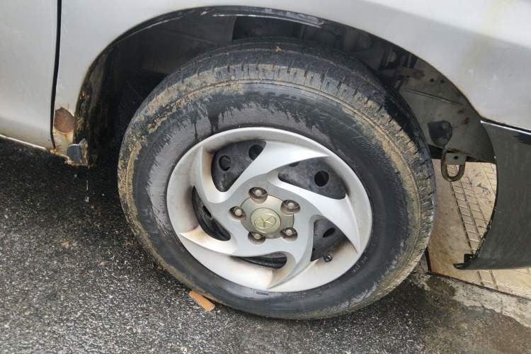 Used JAC Group Refine 2015 2.0L Shuttle Gasoline Long-Wheelbase Standard Version HFC4GA3-3D
