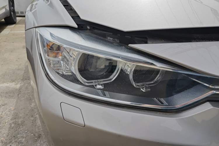 Used BMW 3 Series 2014 320i Active Edition
