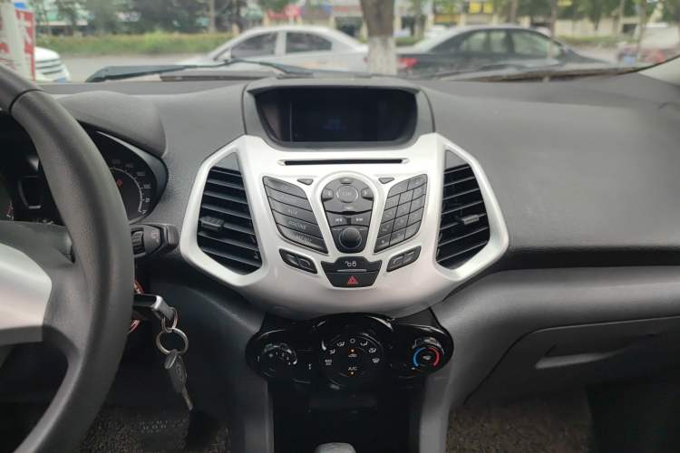 Used Ford EcoSport 2013 1.5L Automatic Fashion Model