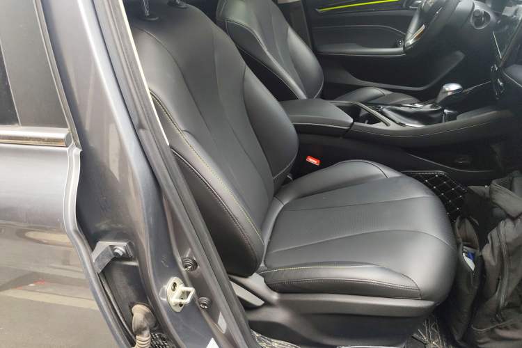 Used Roewe i5 2021 Revised Version 1.5L CVT Diamond Edition
