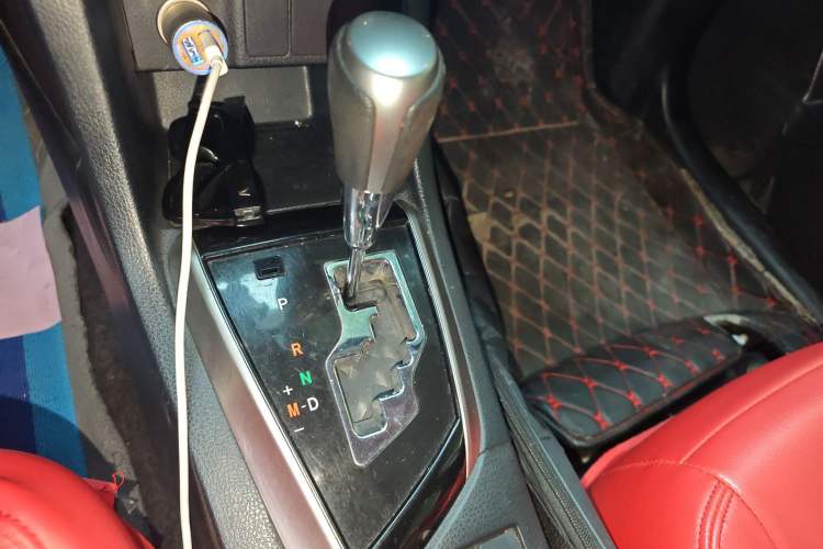 Used Toyota Levin 2016 1.6G CVT Elite Edition Gear Lever