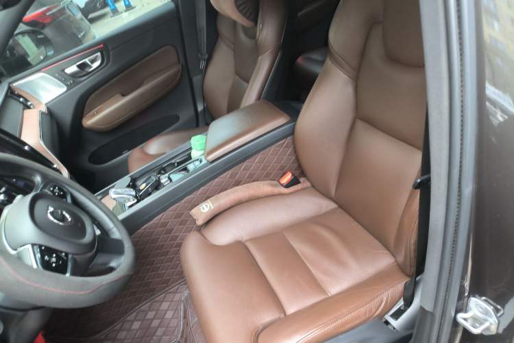 Used Volvo XC60 2022 B5 4x4 Smart Luxury Edition
