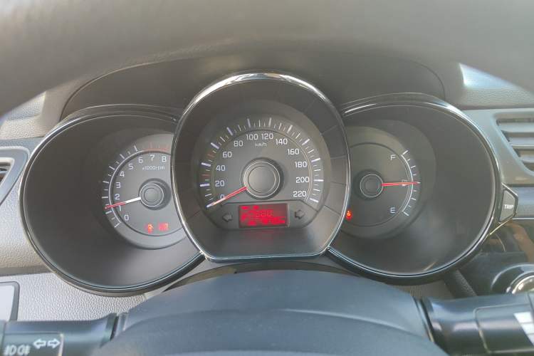 Used Kia K2 2012 Sedan 1.4L Automatic GLS Commemorative Edition Instrument Cluster