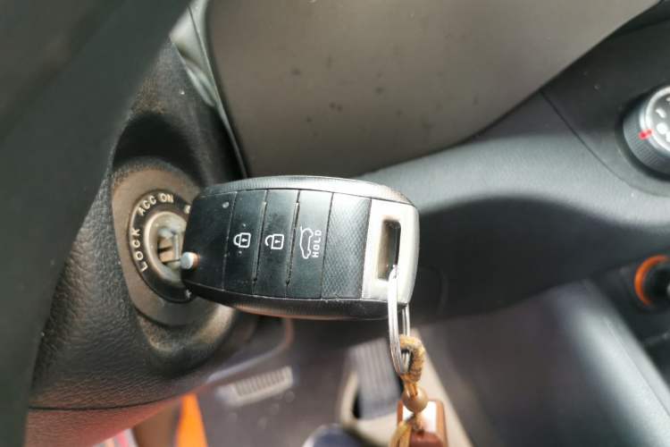 Used Kia Sportage R 2015 2.0L Automatic Two-Wheel Drive GL Vehicle Key