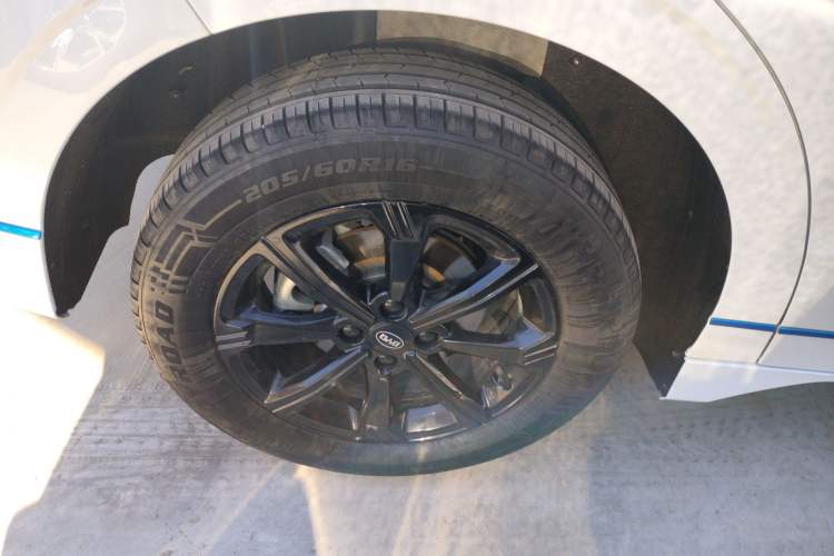 Used BYD e2 2021 Luxury Model Right Rear Wheel Hub