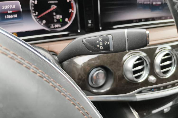 Used Mercedes-Benz S-Class 2014 S 320 L Luxury Model
