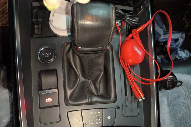 Used Citroen C5 2017 350THP Automatic Luxury Model Gear Lever