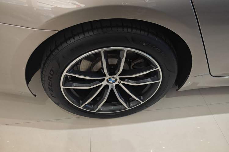 Used BMW 5 Series New Energy 2021 535Le Pioneer Edition M Sport Package