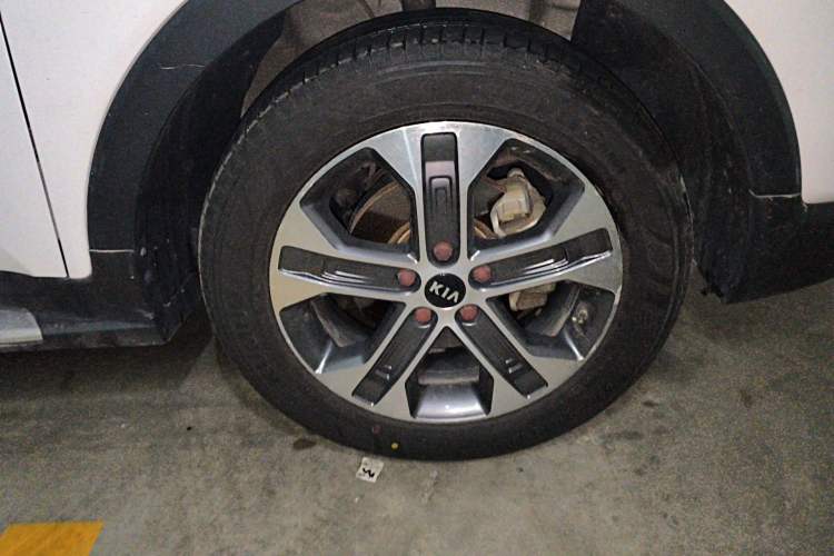 Used Kia Sportage R 2018 2.0L Automatic Smart Luxury Version China V Standard Right Front Wheel Hub