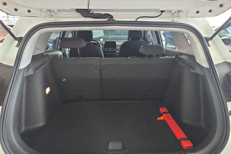 Used Chevrolet Trax 2019 Redline 335T CVT Trendy Version China VI Standard Trunk