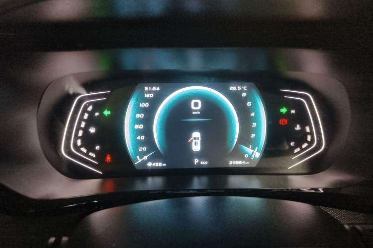 Used CHANGAN OSHAN X5 2021 1.5T DCT Prestige Edition Instrument Cluster