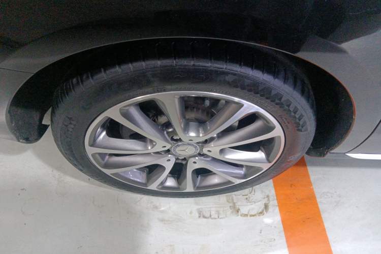 Used Mercedes-Benz E-Class 2018 E 300 L Luxury Model
