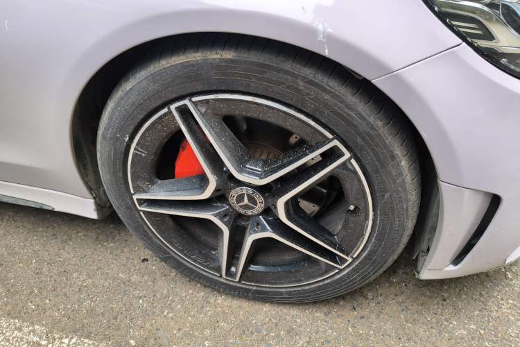 Used Mercedes-Benz C-Class 2021 C 260 Coupe Right Front Wheel Hub