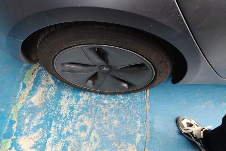 Used Tesla Model 3 2019 Long-Range Rear-Wheel-Drive Version