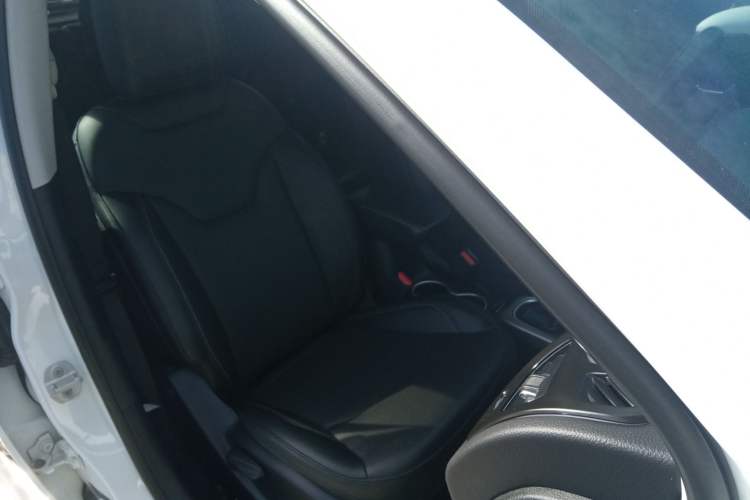 Used Jeep Compass 2017 200T Automatic Family Edition Right Front Seat