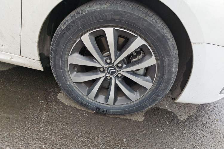 Used Citroen C6 2021 400THP Comfort Edition
