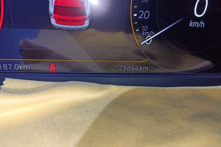 Used Volkswagen Tharu 2023 300TSI Two-Wheel-Drive Full Moon Edition Odometer Close Up