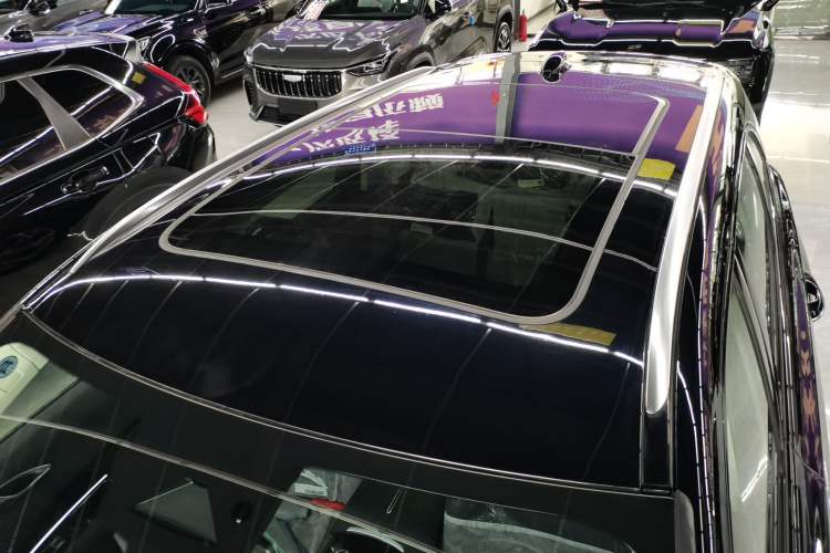 Used Hongqi HS3 PHEV 2025 Model 117km Jingwei Edition Roof