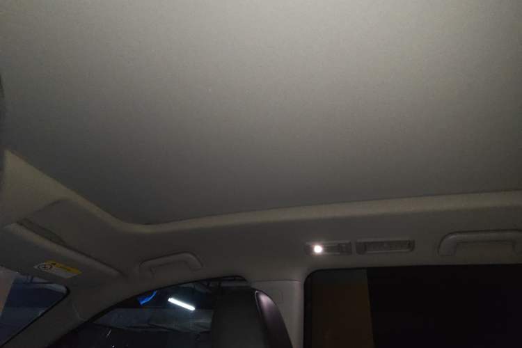 Used GAC Trumpchi GS8 2017 320T Two-Wheel Drive Luxury Smart Connectivity Version (7 Seats)
