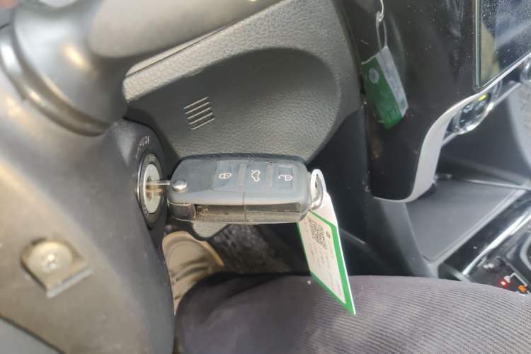 Used Toyota Levin 2017 Revised Version 185T CVT New Sharp Edition China V Standard