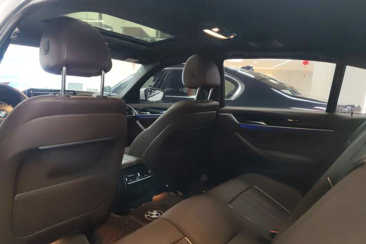Used BMW 5 Series 2022 Second Facelift 525Li M Sport Package