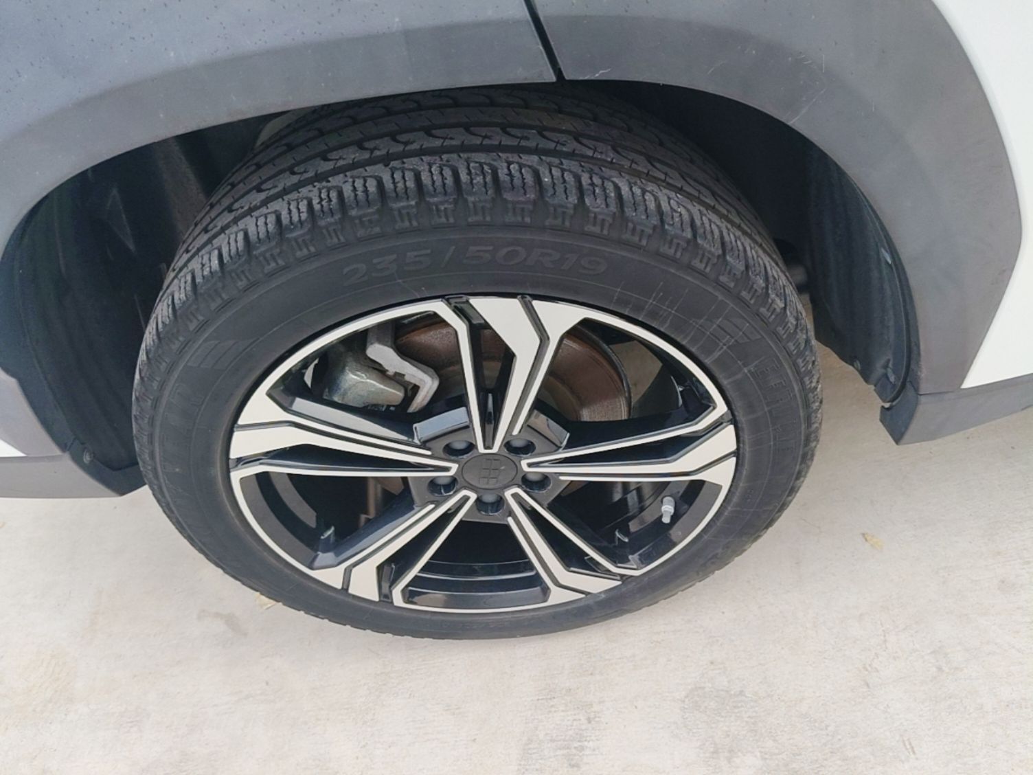 Geely Galaxy L7 2023 1.5T 115 km PLUS — снимка 11