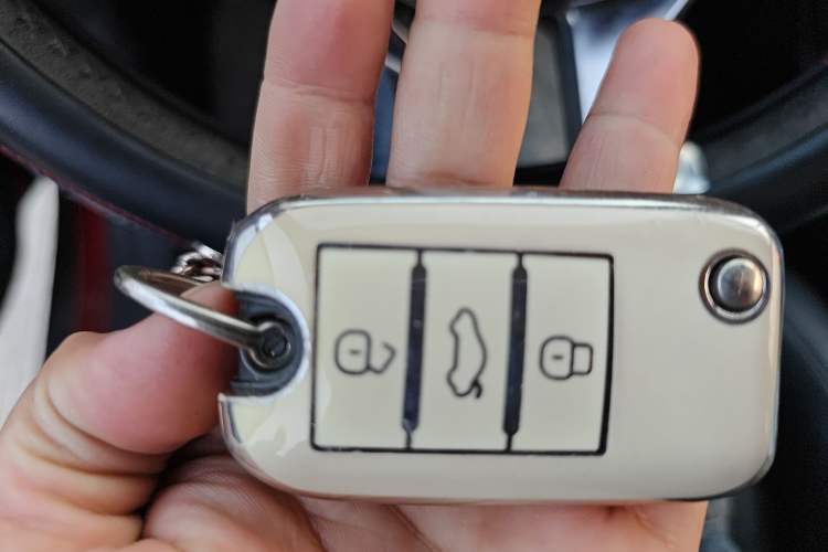 Used Roewe RX5 2016 20T Two-Wheel Drive Automatic Internet Smart Edition