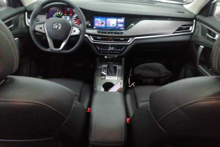 Used CHANGAN CS35PLUS 2019 1.4T DCT Chuanlian Blue Whale Edition Center Console