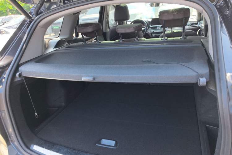 Used BMW X1 2022 xDrive25Li Luxury Model
