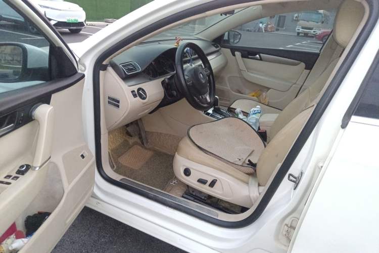 Used Volkswagen Magotan 2012 1.8TSI Luxury Model Driver Seat