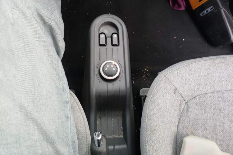 Used Wuling Hongguang MINIEV 2022 Macaron Premium Model – Lithium Iron Phosphate
