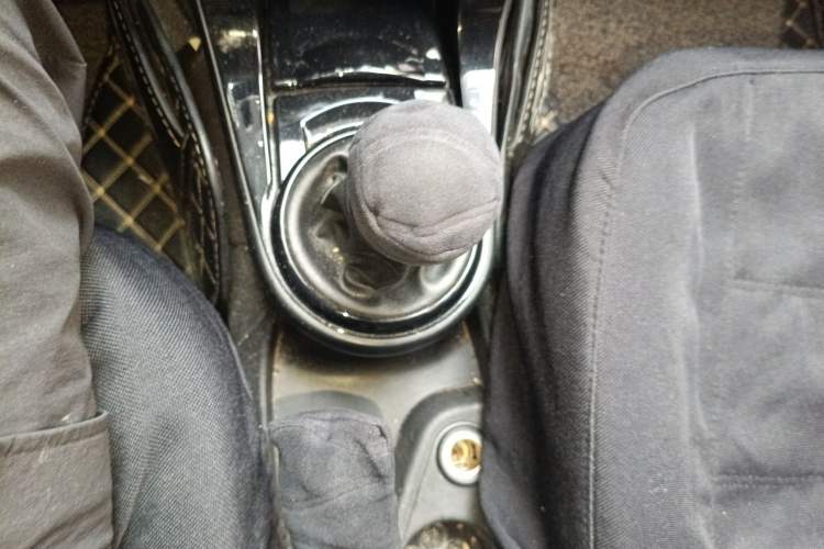 Used Citroen C-Quatre 2016 Classic Sedan 1.6L Manual - Premium Version Gear Lever