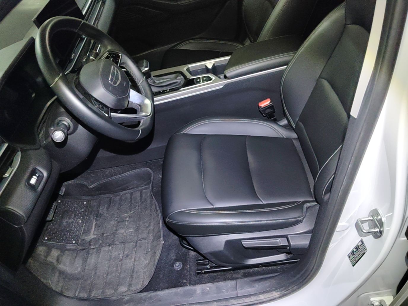 Geely Auto Emgrand 2025 4th Generation 1.5L CVT Longteng Edition — снимка 17