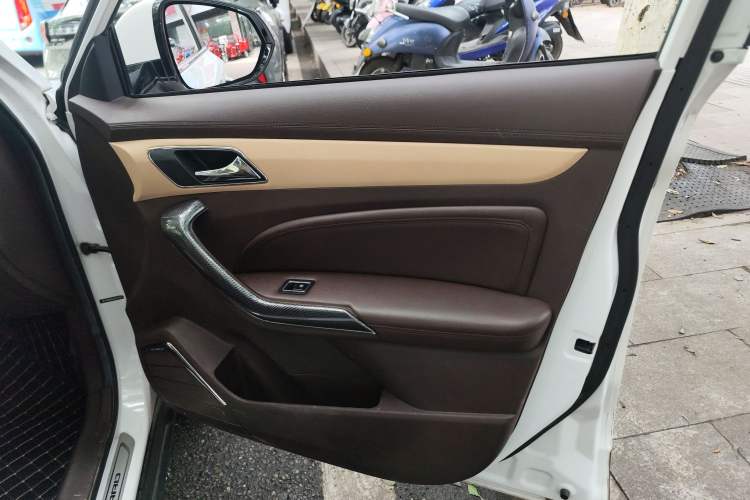 Used Leopaard CS9 2018 1.5T CVT Jingrui Model Interior 5