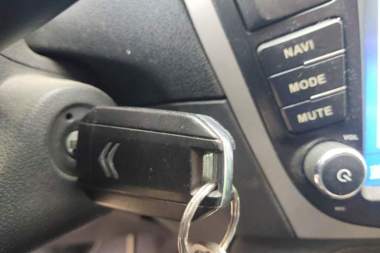 Used Citroen Elysee 2014 1.6L Automatic Fashion Model