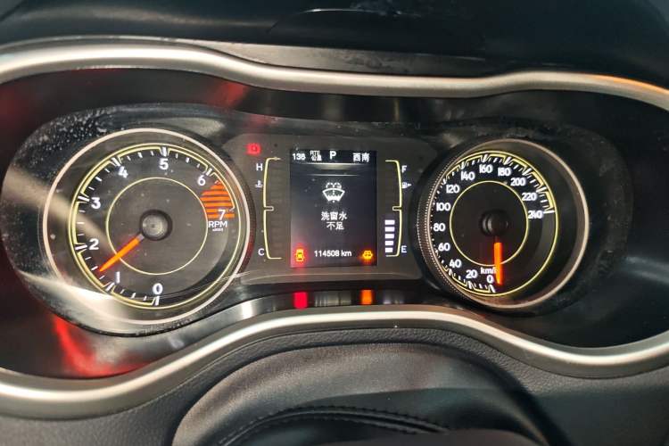 Used Jeep Cherokee 2016 2.4L Leading Edition
