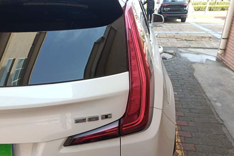 Used Cadillac XT4 2021 28T Two-Wheel Drive Leading Version