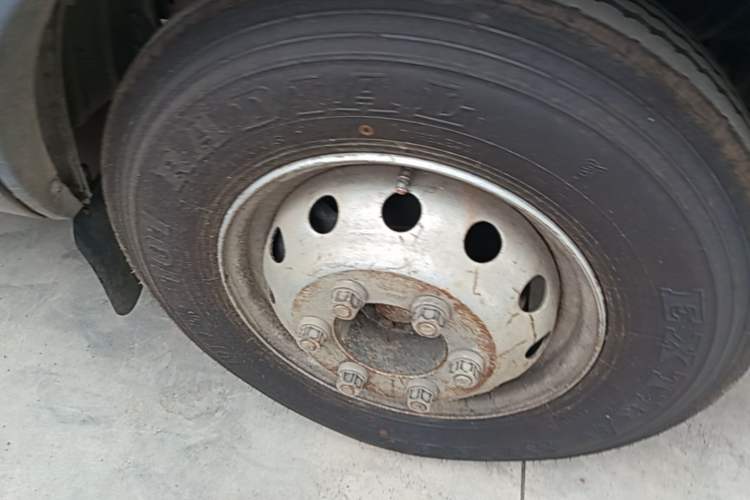 Used Iveco Power Daily  Right Front Wheel Hub