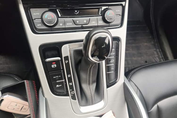 Used Geely Auto Emgrand X7 Sport 2016 1.8TD Automatic ZhiShang Model Gear Lever