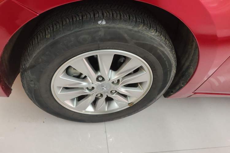 Used Hyundai Celesta 2020 1.6L Automatic GL Enjoyable Edition Left Front Wheel Hub