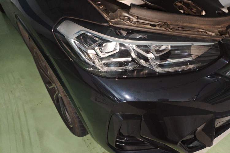 Used BMW X3 2023 Restyled xDrive30i Leading Edition M Night Sky Package Right Front Headlight