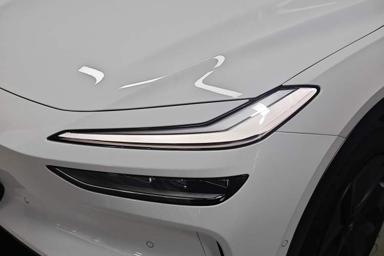 Used ONVO L60 2024 60 kWh Rear-Drive Version
