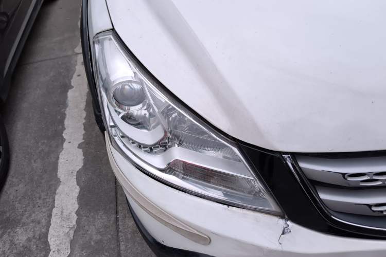 Used Dongfeng Aeolus H30 2013 CROSS 1.5L Automatic Luxury Model