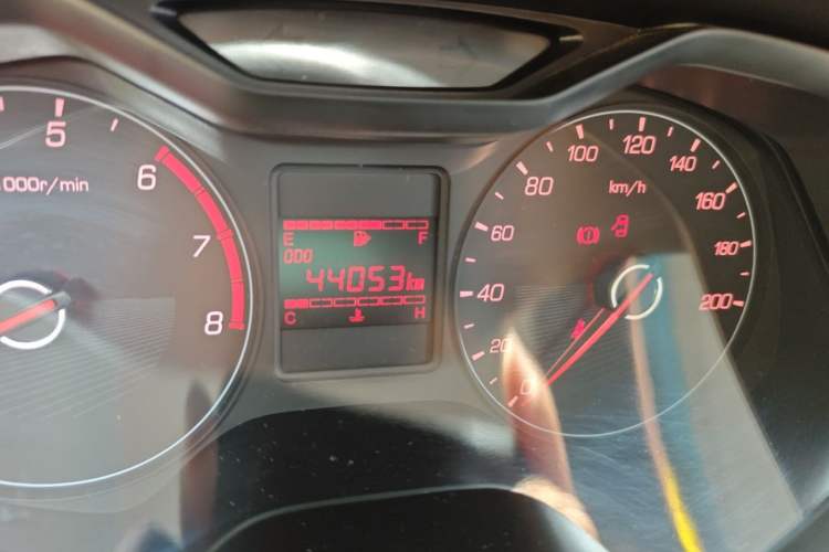 Used Baojun 310 2016 1.2L manual Comfort trim level
