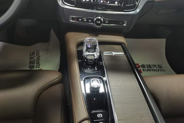 Used Volvo S90 2023 B5 Zhiyuan Luxury Edition
