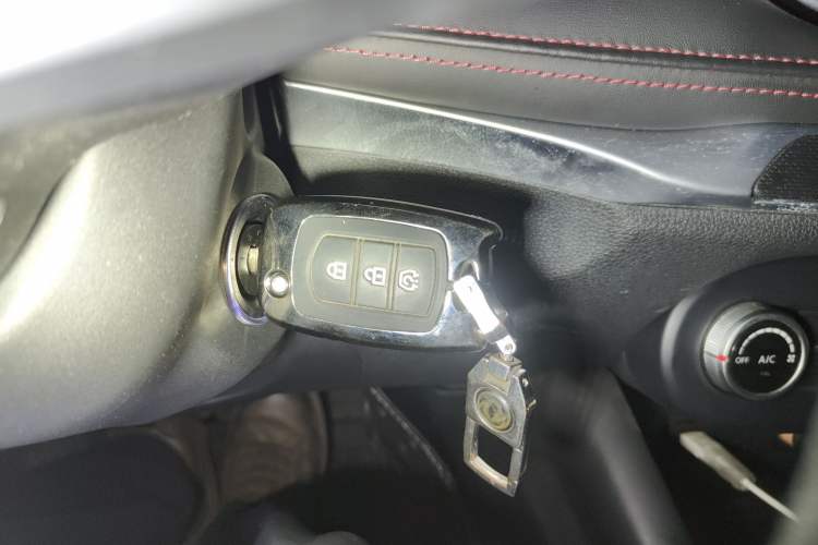 Used Dongfeng Fengon 500 2022 1.5L Manual Enjoyment Model