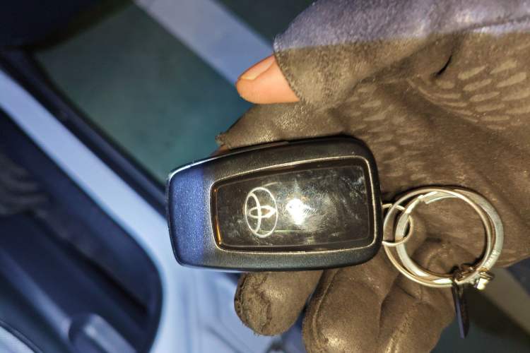 Used Toyota IZOA 2021 2.0L Enjoy Edition Vehicle Key