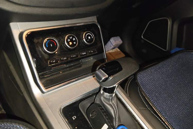 Used Bestune X40 2019 1.6L Automatic Luxury Edition China VI
